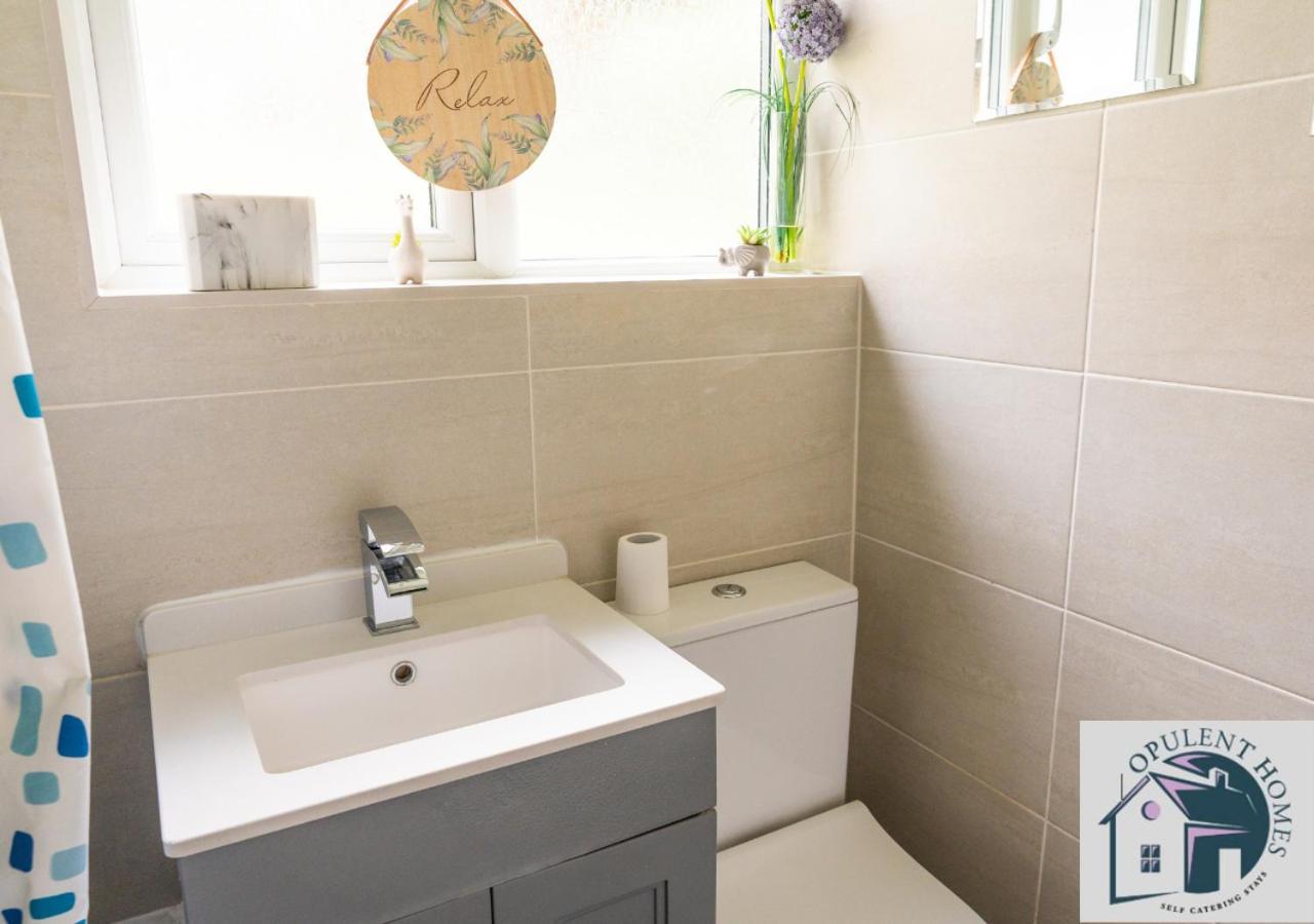 Vila Contractors Pad - 4 Bed Town House - Cent Reading - Free Parking Exteriér fotografie